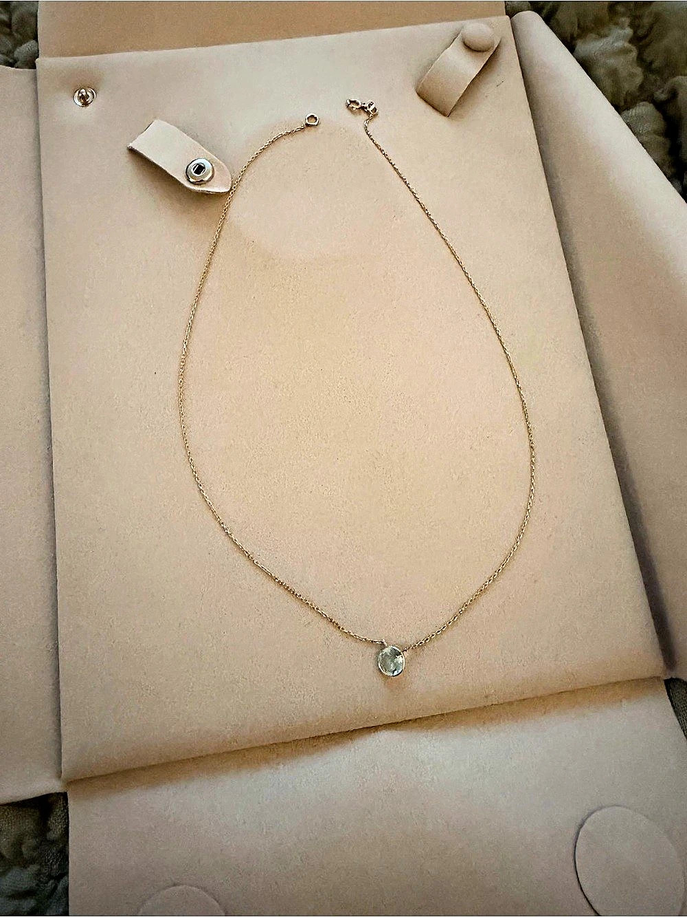 14K yellow gold aquamarine solitaire necklace